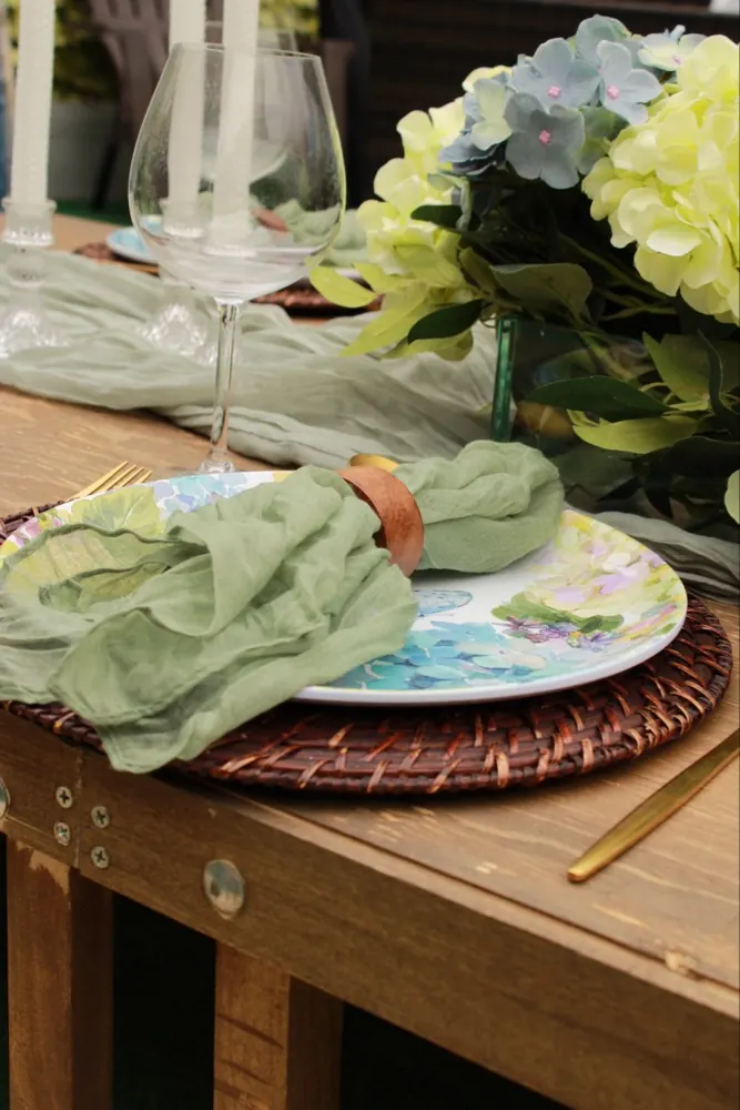 Sage napkin and hydrangeas